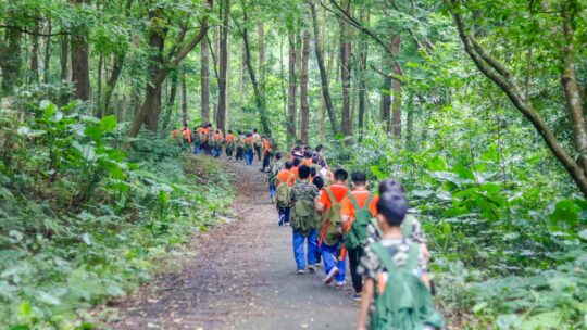 Chiến sĩ FPT Schools hành quân tại núi Luốt